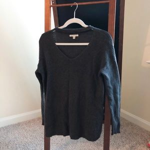 American Eagle Sweater with Choker/V Neckline